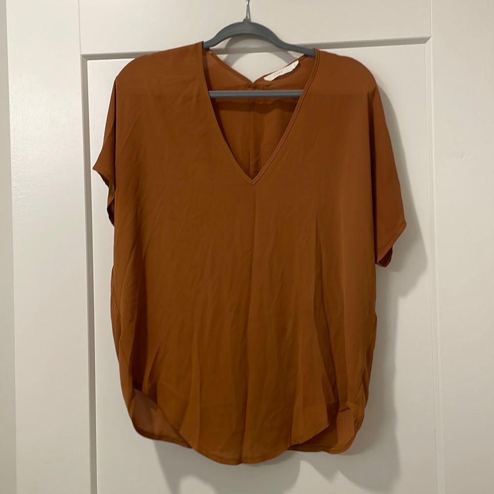 Lush flowy short sleeve shirt, size small- color is a dark mustard/burnt orange